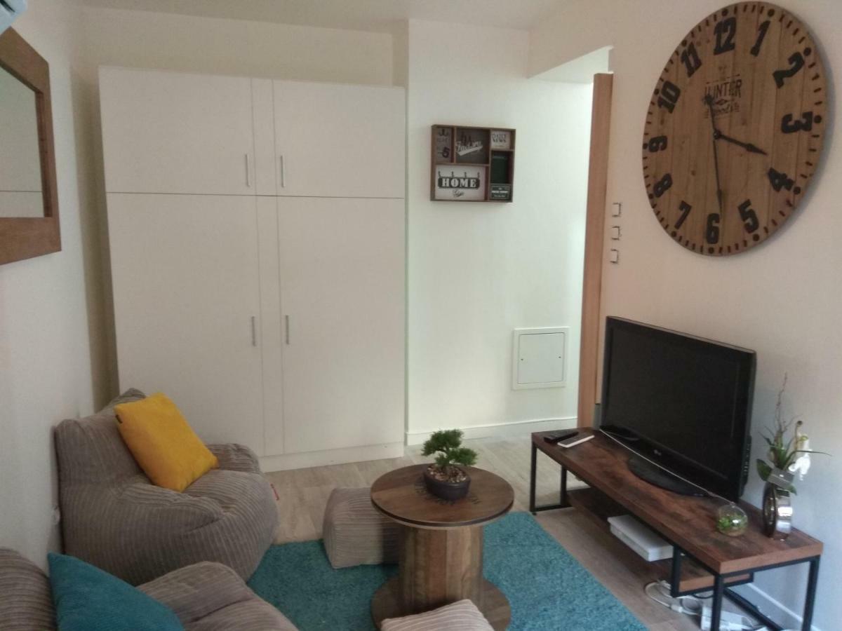 Апартаменти Chic Studio Near Paris Сен-Дені Екстер'єр фото