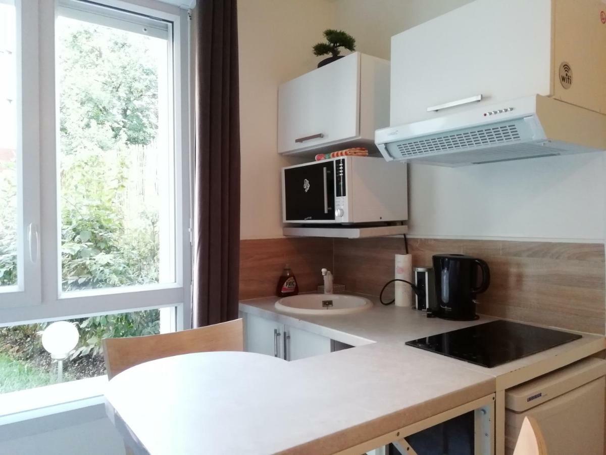 Апартаменти Chic Studio Near Paris Сен-Дені Екстер'єр фото