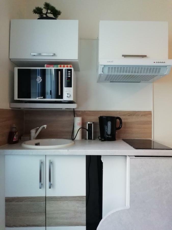 Апартаменти Chic Studio Near Paris Сен-Дені Екстер'єр фото